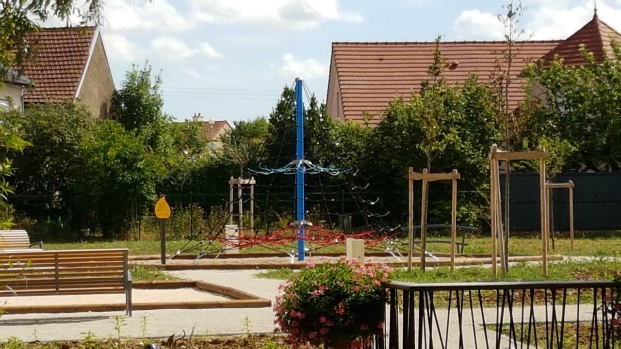 Holiday Home Aqueducienne Ahuy Buitenkant foto